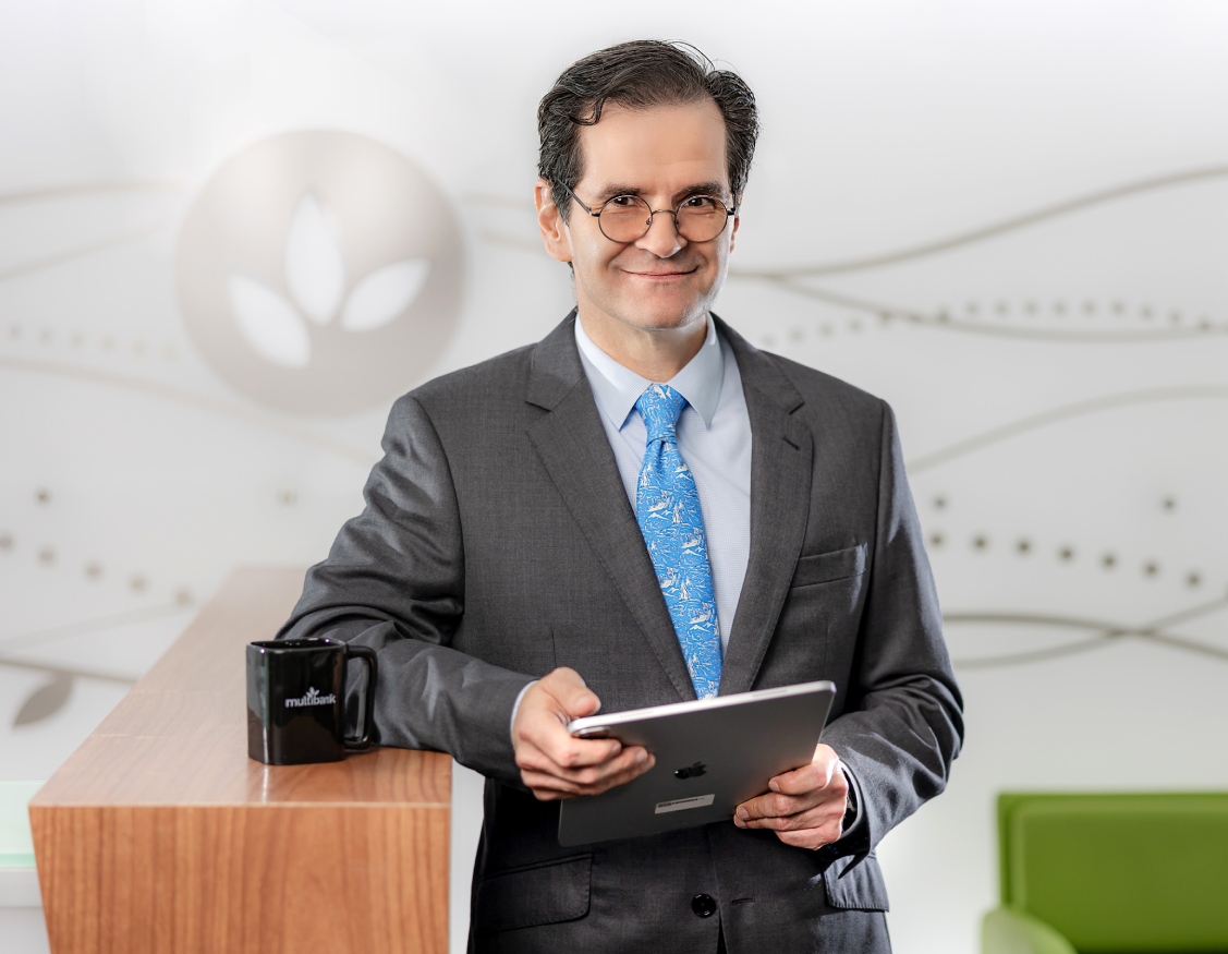 Gerardo Ulloa, Gerente General de Multibank